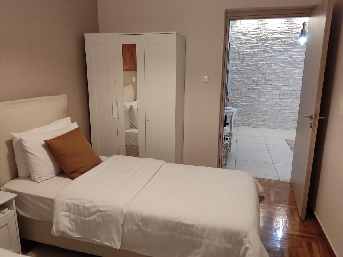 Central & Comfortable, 70M² Apt In Neos Kosmos Athen Eksteriør bilde
